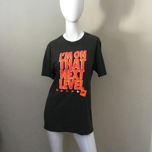 MENS SMALL NIKE TEE